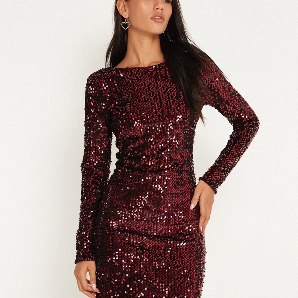 Burgundy sequin disco mini dress size Large. Never worn New. Purchased in ASOS.